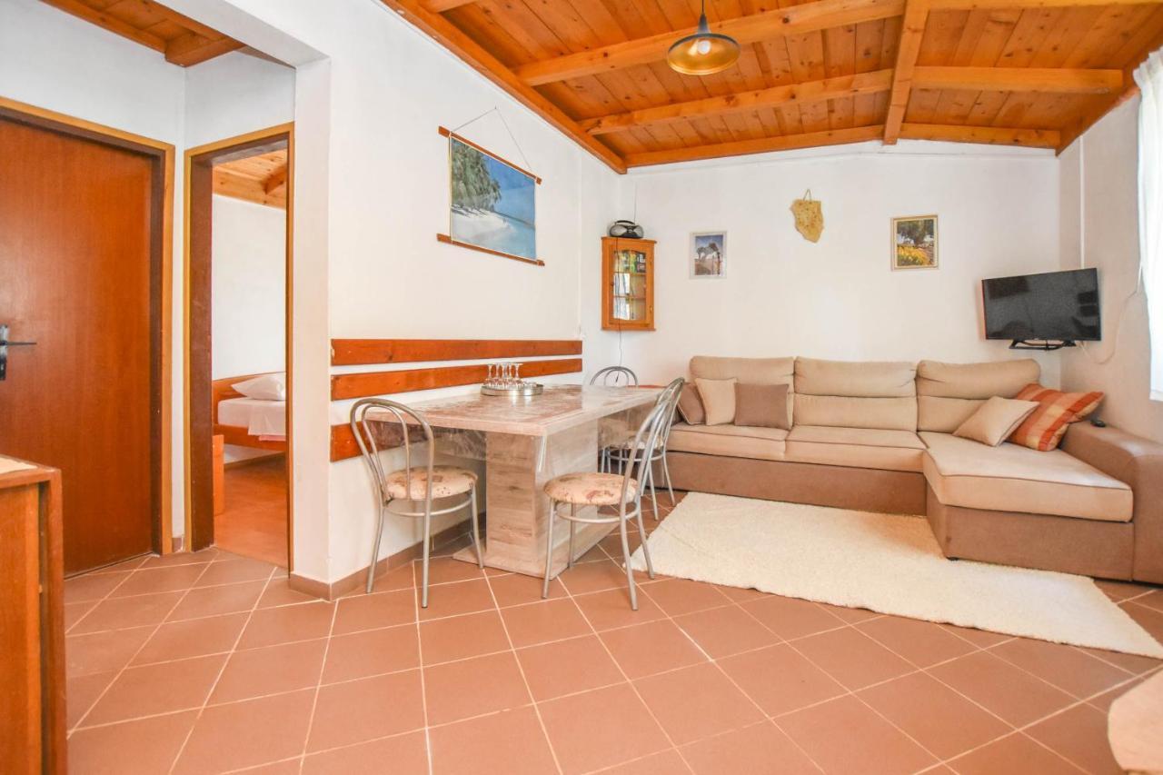 House Oliva Villa Tkon Buitenkant foto