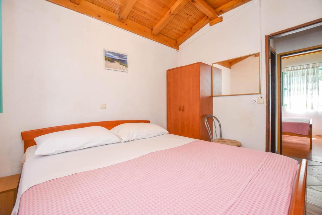 House Oliva Villa Tkon Buitenkant foto