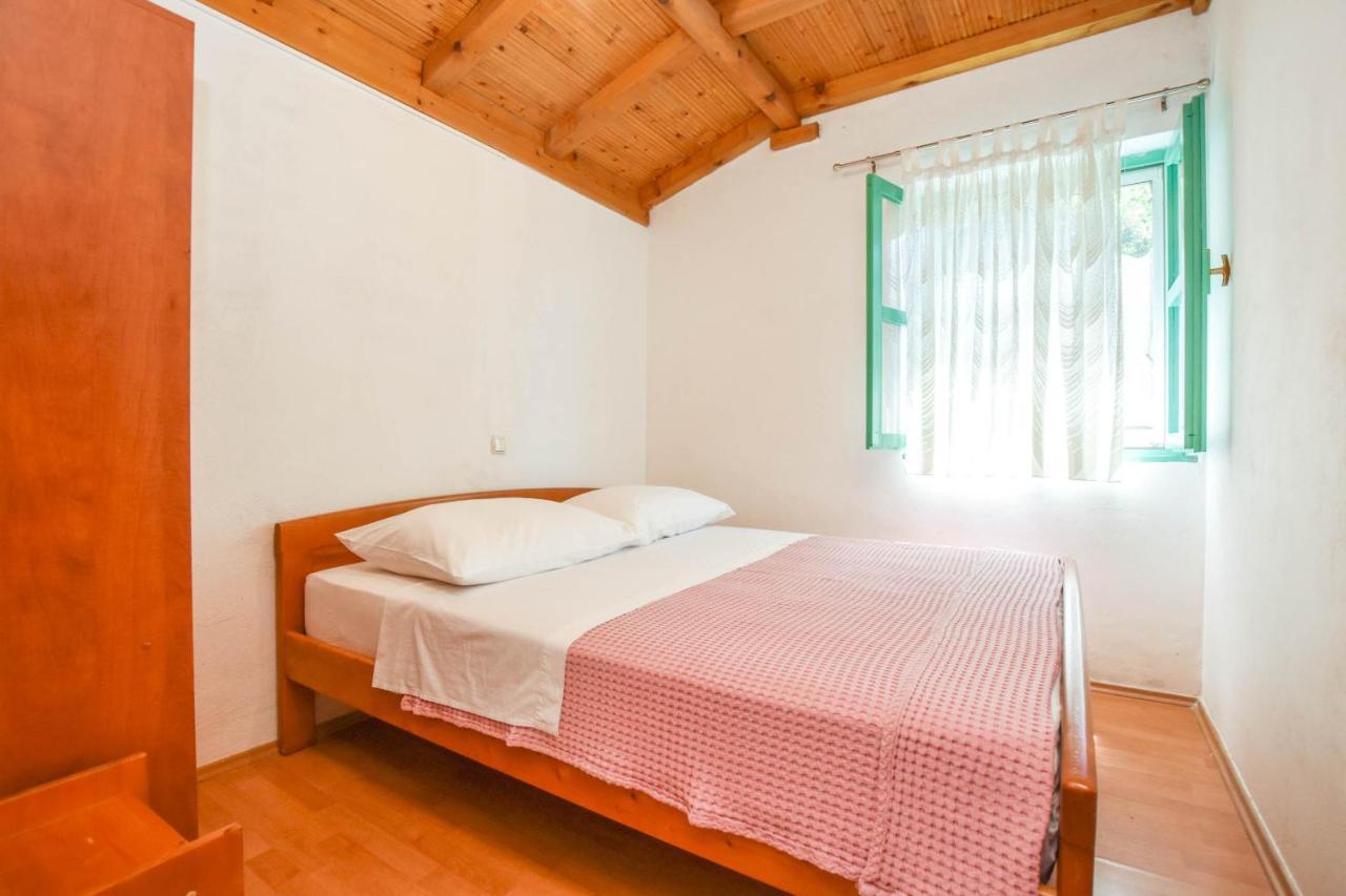 House Oliva Villa Tkon Buitenkant foto